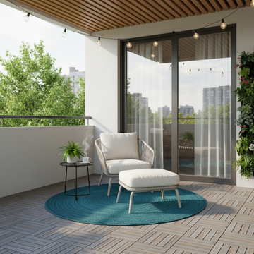 Transformare Balcon 2026: Cum să instalezi plăci PVC de podea rezistente pentru momente de relaxare afară